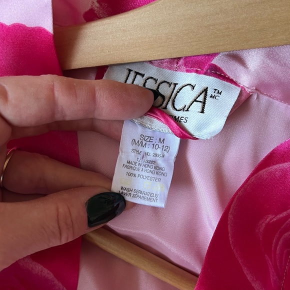 Jessica Satin Floral Floor-length Robe - Size Medium - Picture 4 of 5